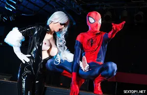 Orgasm with HUGE strap-on! Moaning and Cumming crazily.